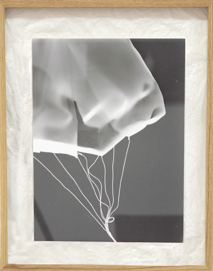 >Archive of Parachutes